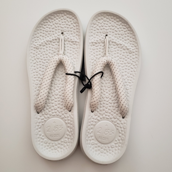 allbirds Shoes - Allbirds sugar zeffer sandals blizzard white Mens 8 Womens 10 NWT